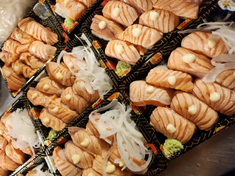 구운연어초밥 8P 12