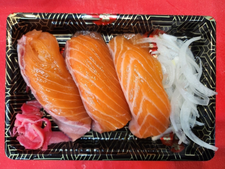 대왕연어초밥 3P 9000